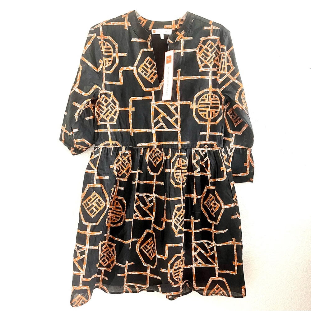 Beautiful black gold long sleeve dress